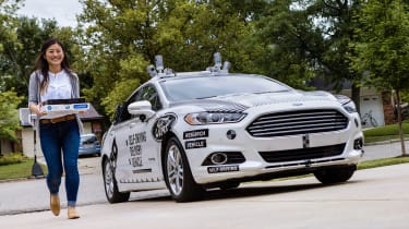 Ford Dominoes self-driving pizza delivery - delivery