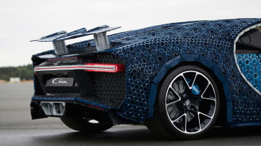 Lego Bugatti Chiron - rear