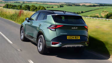 Kia Sportage - rear tracking 