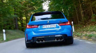 BMW M3 Touring rear tracking