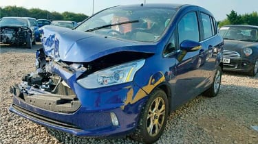 crashed ford b-max