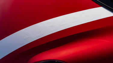 MINI 1965 Victory Edition - bonnet stripe