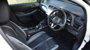 Nissan Re-Leaf - interior