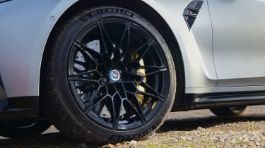 BMW M3 Touring Competition - wheels