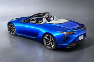 Lexus LC Convertible - blue above