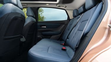 Nissan Ariya e-4ORCE - rear seats