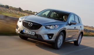 Mazda CX-5 2.2D front tracking