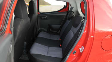 Suzuki Alto 1.0 VVT SZ rear seats