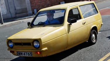 Top 10 worst cars - Reliant Robin yellow front quarter