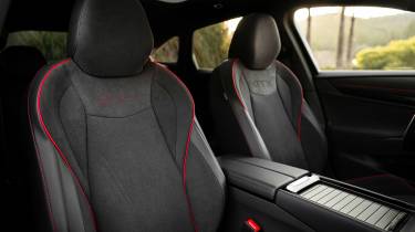 Volkswagen ID7 GTX - front seats