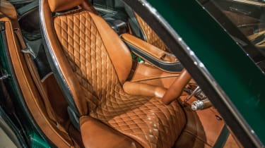 Bentley EXP 10 Speed 6 feature - seats