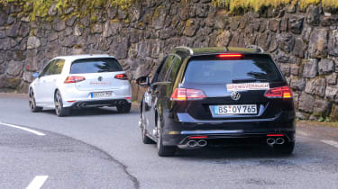 Volkswagen Golf R Estate facelift spied - 9
