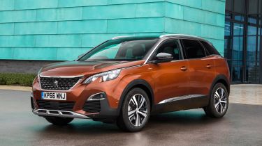 Peugeot 3008 GT-Line - front/side static