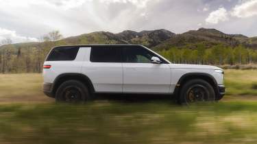 Rivian is coming to Europe - R2 side profile