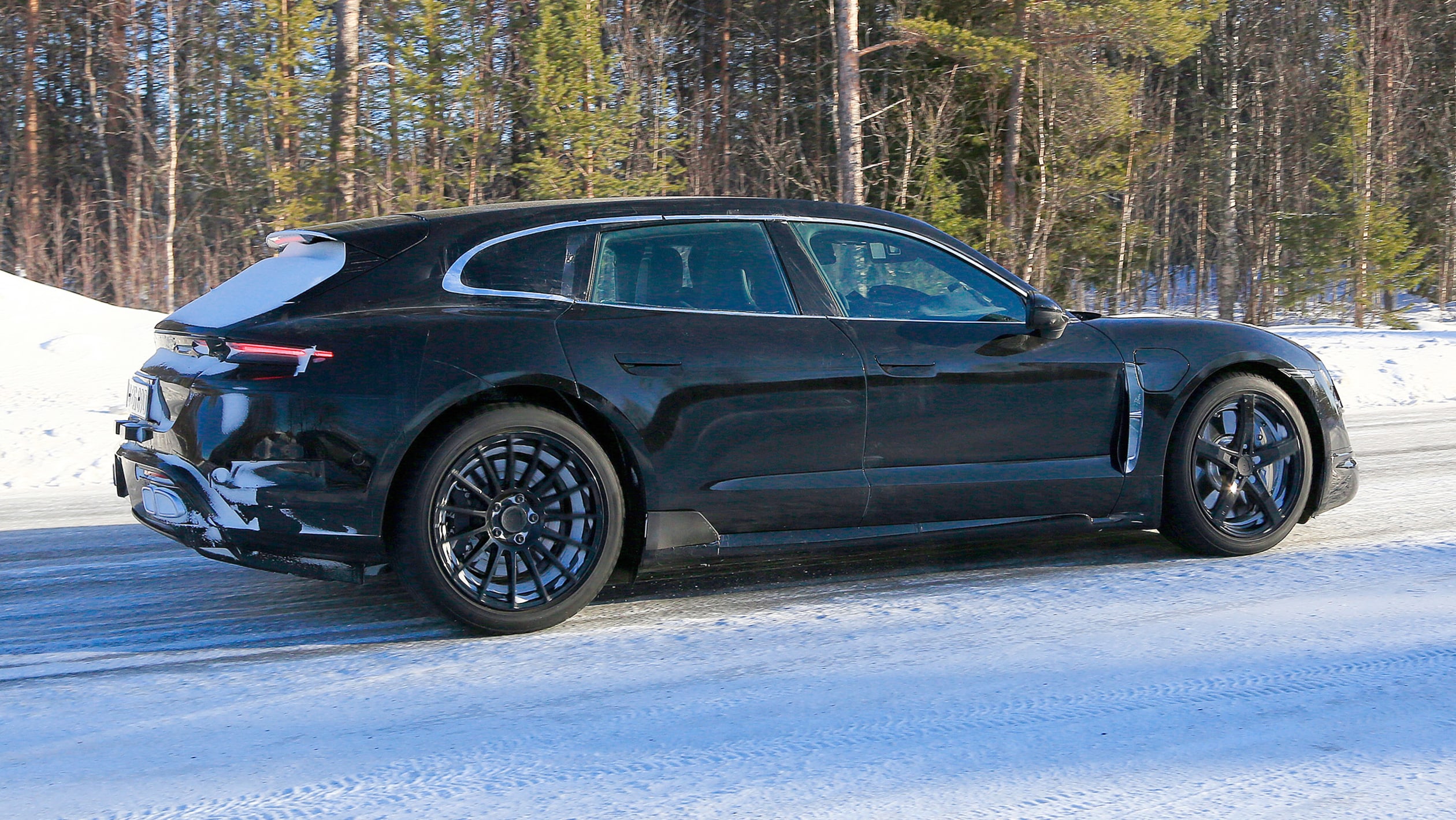 Porsche taycan sport turismo