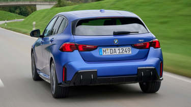 BMW 1 Series 2024 facelift - rear tracking