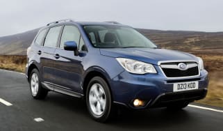 Subaru Forester 2.0D XC front tracking