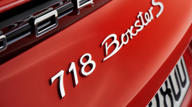 Porsche 718 Boxster - badge