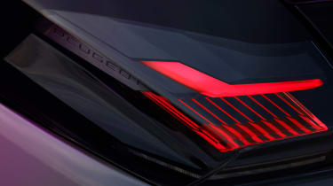 Peugeot e-2008 facelift - light detail