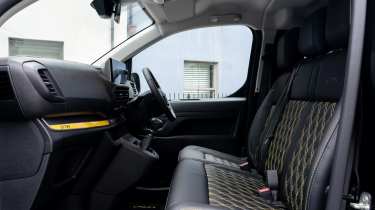 Fiat Scudo Onyx - front seats