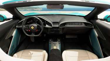 Ferrari Amalfi Spider - interior