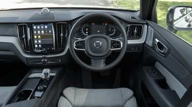 Volvo XC60 - interior