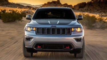 Jeep Grand Cherokee Trailhawk - front tracking