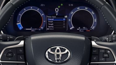 Toyota Highlander tech updates - dash
