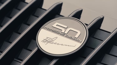 Porsche 911 50Y Porsche Design - badge