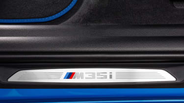BMW X2 M35i - sill