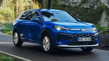 Volkswagen T-Roc 2026 - front 3/4 blue