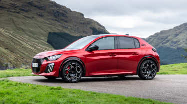 Peugeot 208 GTi - front static