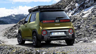 Hyundai Inster Cross - rear action