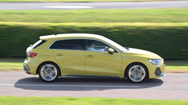 Audi A3 35 TFSI S tronic S line long termer - side