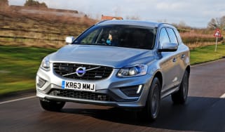 Volvo XC60 R-Design D4 2014 front tracking
