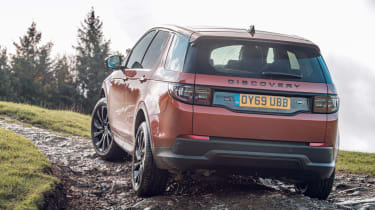 Land Rover Discovery Sport - off-road rear