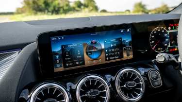 Mercedes GLA - infotainment screen