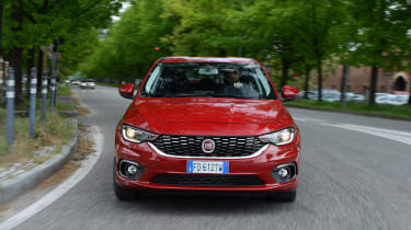 Fiat Tipo hatch 2016 - front