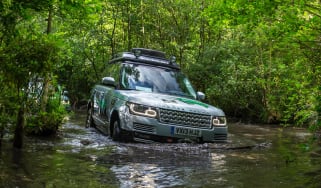 Range Rover Hybrid 3