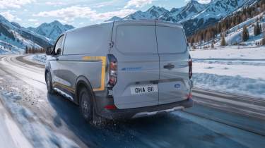Ford E-Transit Custom - rear tracking