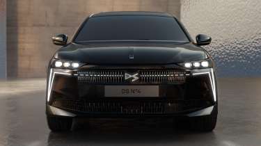 DS No4 Hybrid - full front