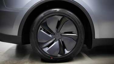 Tesla Model Y facelift - wheel