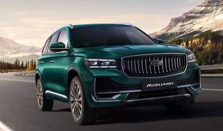 Geely Monjaro SUV - front 3/4