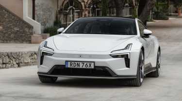 Polestar 5 - front action