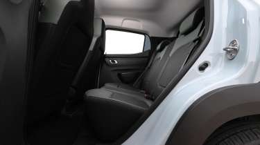 Dacia Spring Extreme - rear seats