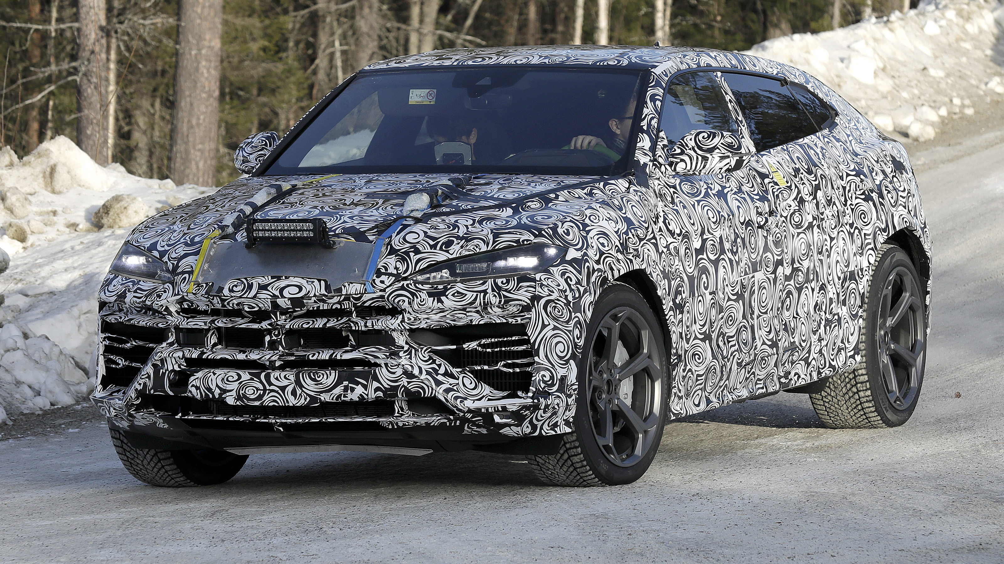 Lamborghini prepares new Urus hybrid with electrified V8 | evo