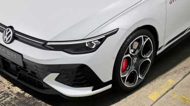 Volkswagen Golf GTI Clubsport - front detail