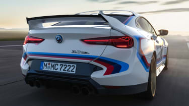 BMW 3.0 CSL - rear tracking