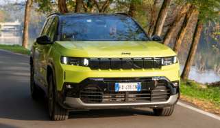 Jeep Compass e-Hybrid - front