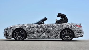 BMW Z4 prototype - roof closing